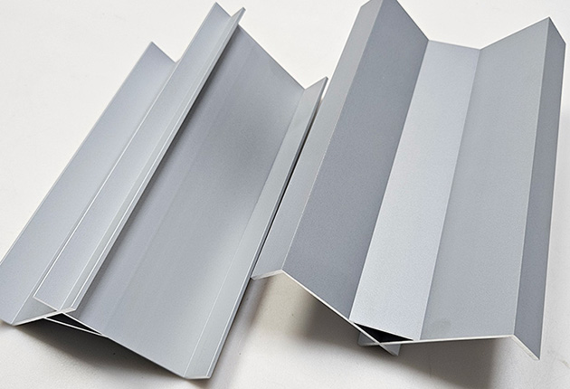 Silver Anodized Aluminum Extrusion